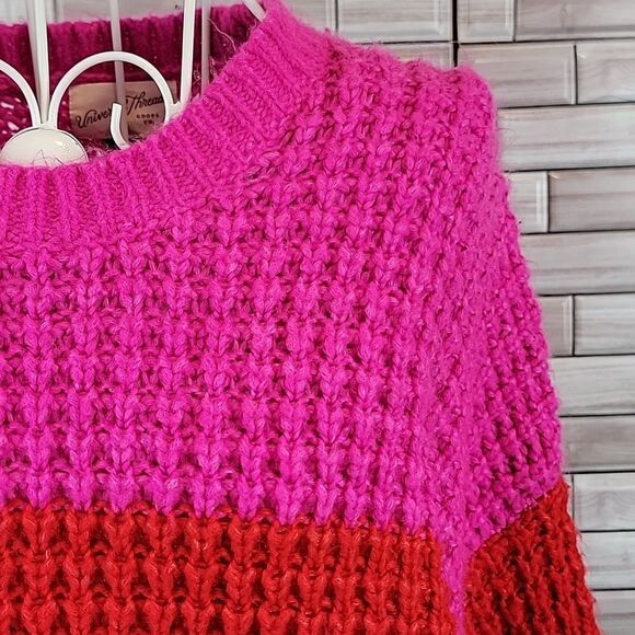 Universal Thread striped pullover crewneck sweater Size M - Picture 4 of 9